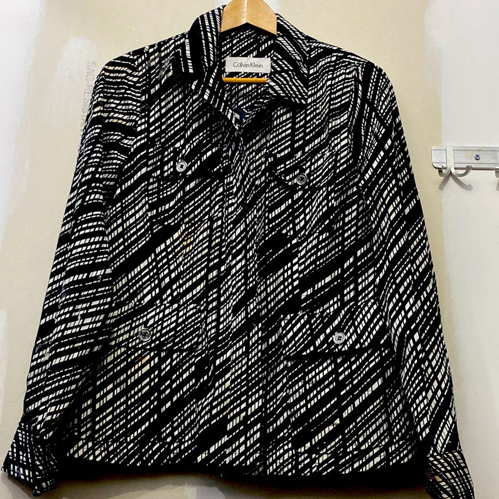 Calvin Klein Jacket for Women Black and White sporty, fun, lightweight , stylish